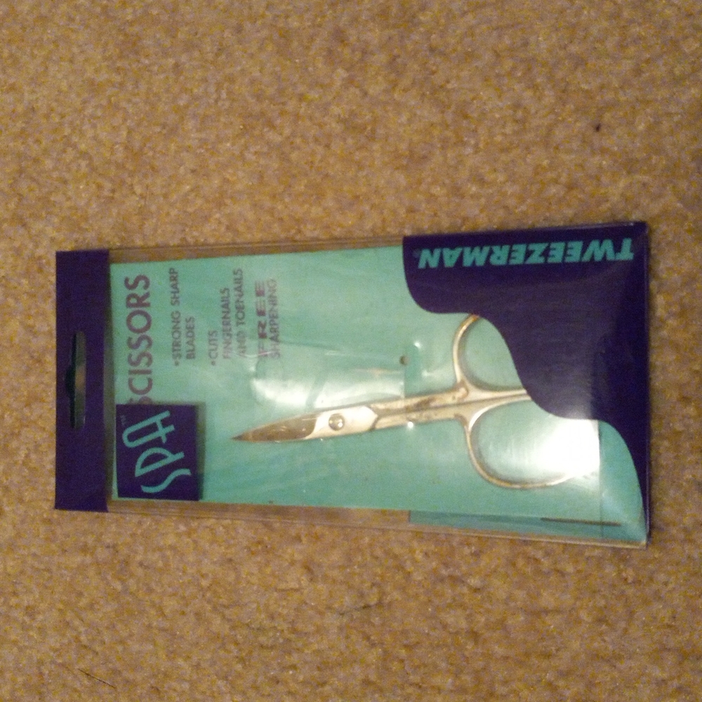 Tweezerman scissor